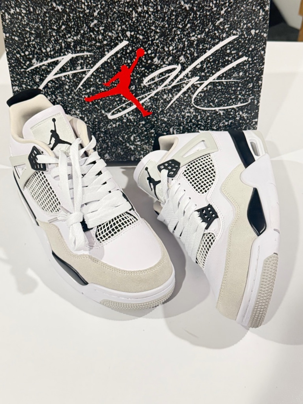 Nike Air Jordan 4 Take Flight Retro Sneakers BRAND NEW